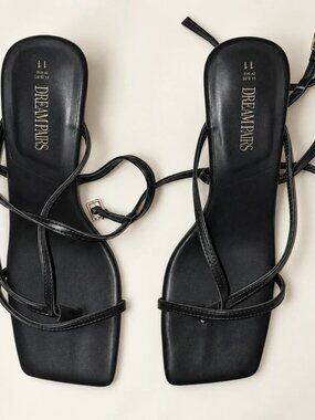 Dream Pairs Black Strappy Kitten Heel Sandals – Size 11